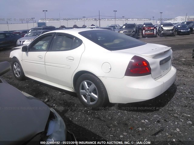 2G2WP552X81147069 - 2008 PONTIAC GRAND PRIX WHITE photo 3