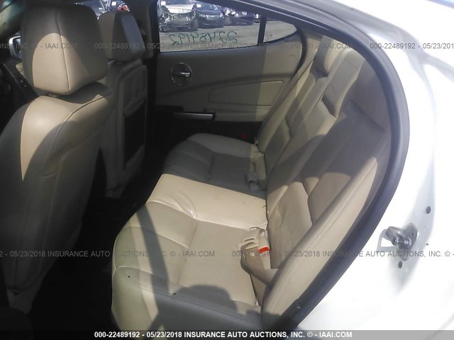 2G2WP552X81147069 - 2008 PONTIAC GRAND PRIX WHITE photo 8