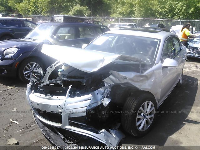 3VWRX7AJ7AM054572 - 2010 VOLKSWAGEN JETTA SE/SEL SILVER photo 6