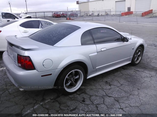1FAFP42X34F129947 - 2004 FORD MUSTANG GT SILVER photo 4