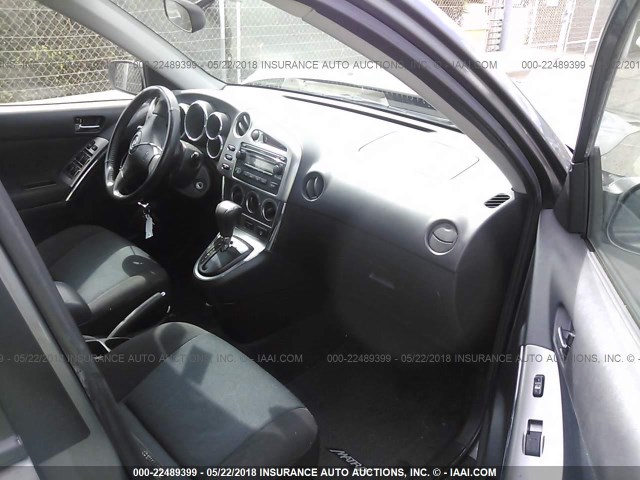 2T1KR32E07C640850 - 2007 TOYOTA COROLLA MATRIX XR GRAY photo 5