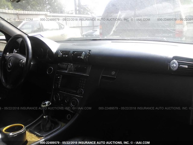 WDBRF56H17F837751 - 2007 MERCEDES-BENZ C 350 BLACK photo 5