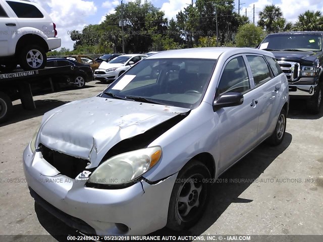 2T1KR32E07C660774 - 2007 TOYOTA COROLLA MATRIX XR SILVER photo 2