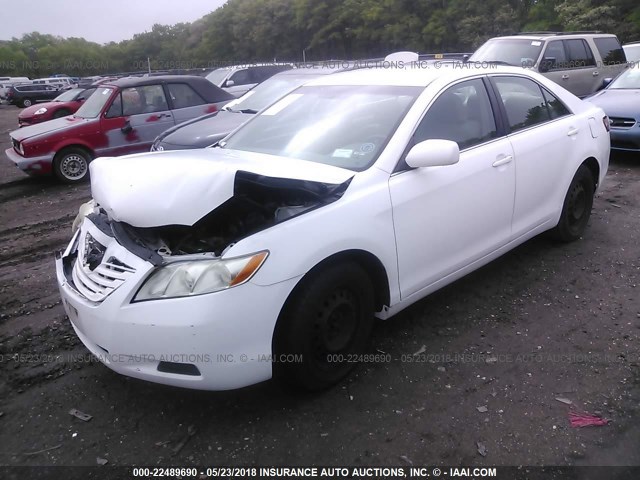 4T1BE46K27U603301 - 2007 TOYOTA CAMRY NEW GENERAT CE/LE/XLE/SE WHITE photo 2