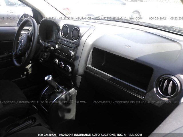 1J4NT1FA4BD226793 - 2011 JEEP COMPASS SPORT BLACK photo 5