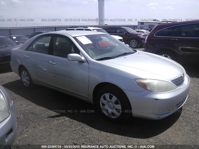 4T1BE32K02U037454 - 2002 TOYOTA CAMRY LE/XLE/SE ვერცხლისფერი ფოტო 1