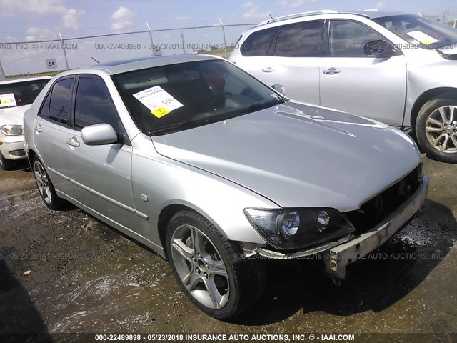 JTHBD192620038986 - 2002 LEXUS IS 300 SILVER photo 1