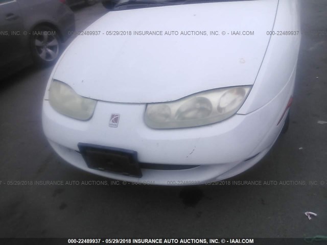 1G8ZY14772Z285740 - 2002 SATURN SC2 WHITE photo 6