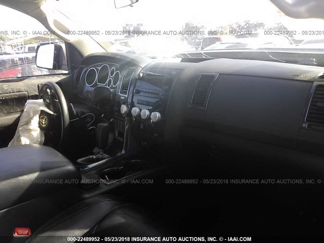 5TFRY5F10AX090031 - 2010 TOYOTA TUNDRA DOUBLE CAB SR5 BLACK photo 5