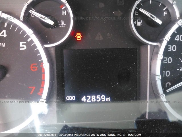 5TFRY5F1XHX217460 - 2017 TOYOTA TUNDRA DOUBLE CAB SR/SR5 GRAY photo 7