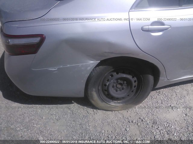 4T1BE46K48U227539 - 2008 TOYOTA CAMRY CE/LE/XLE/SE SILVER photo 6
