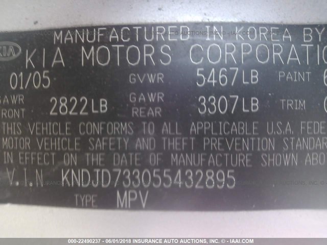 KNDJD733055432895 - 2005 KIA SORENTO EX/LX SILVER photo 9