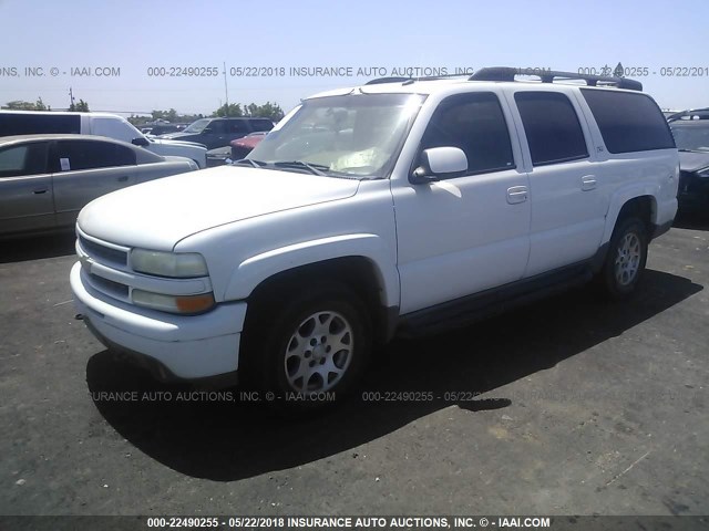 3GNFK16TX2G304132 - 2002 CHEVROLET SUBURBAN K1500 WHITE photo 2