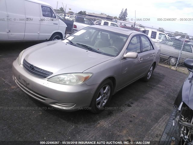 4T1BE32KX3U238179 - 2003 TOYOTA CAMRY LE/XLE/SE GOLD photo 2