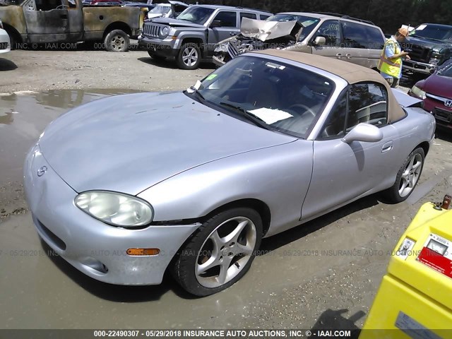 JM1NB353810217883 - 2001 MAZDA MX-5 MIATA LS SILVER photo 2