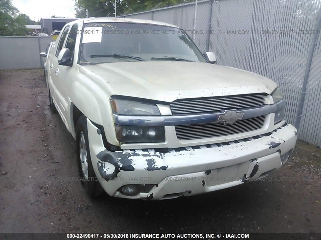 3GNEC13T12G156451 - 2002 CHEVROLET AVALANCHE C1500 WHITE photo 6