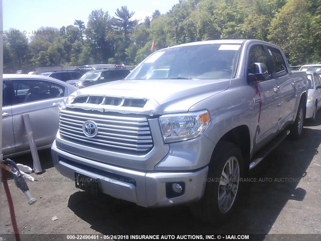 5TFAY5F14GX556663 - 2016 TOYOTA TUNDRA CREWMAX 1794/PLATINUM SILVER photo 6