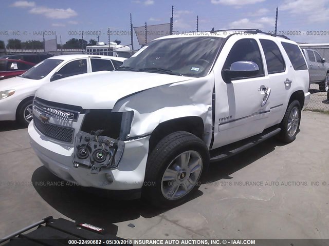 1GNUCCE00AR148981 - 2010 CHEVROLET TAHOE C1500 LTZ WHITE photo 2