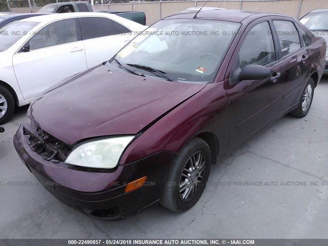 1FAFP34N67W128446 - 2007 FORD FOCUS ZX4/S/SE/SES RED photo 2