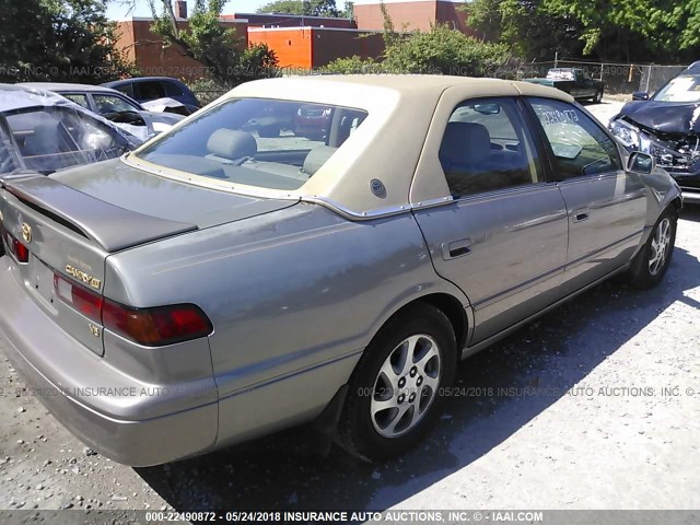 JT2BF28K1X0159105 - 1999 TOYOTA CAMRY LE/XLE TAN photo 4