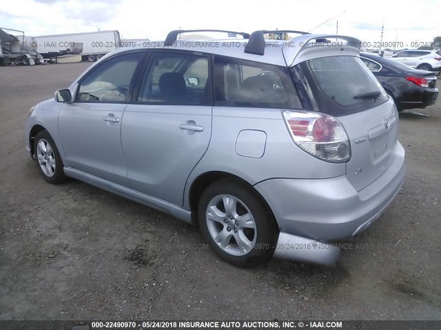 2T1KR32E17C658676 - 2007 TOYOTA COROLLA MATRIX XR SILVER photo 3