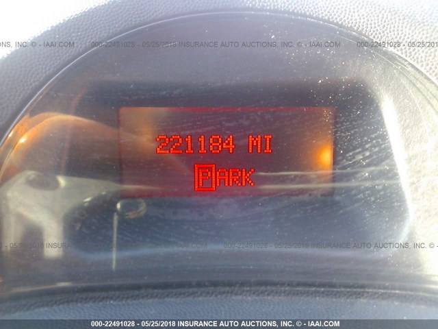 2G2WP552X81160663 - 2008 PONTIAC GRAND PRIX SILVER photo 7