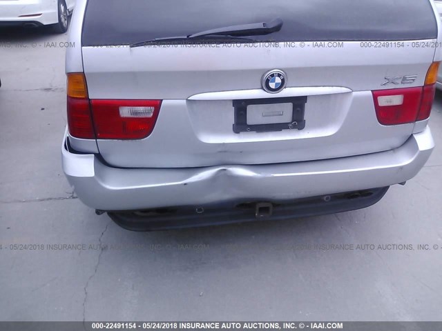 WBAFB33561LH07956 - 2001 BMW X5 4.4I SILVER photo 6
