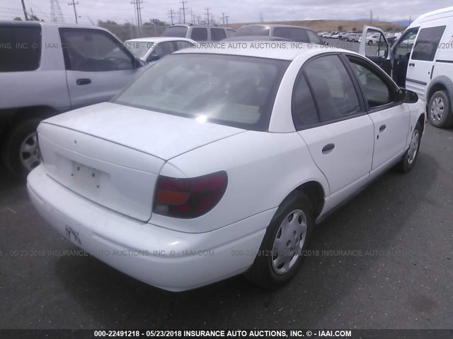 1G8ZH52832Z203635 - 2002 SATURN SL1 WHITE photo 4