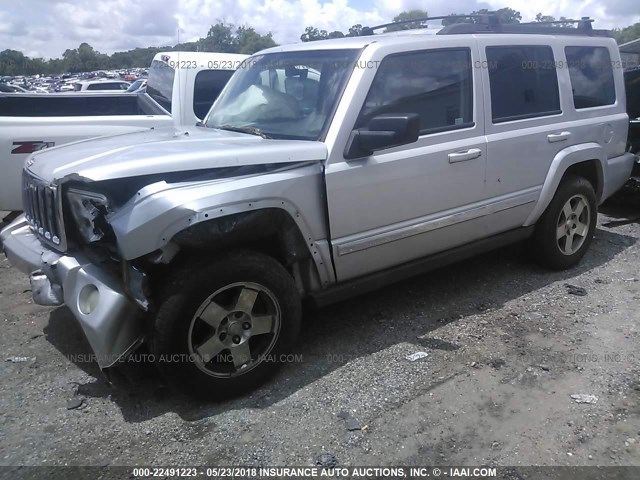 1J4RH4GK5AC140960 - 2010 JEEP COMMANDER SPORT SILVER photo 2