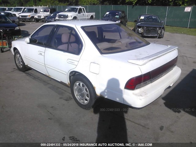 JN1HJ01F1RT248792 - 1994 NISSAN MAXIMA GXE WHITE photo 3