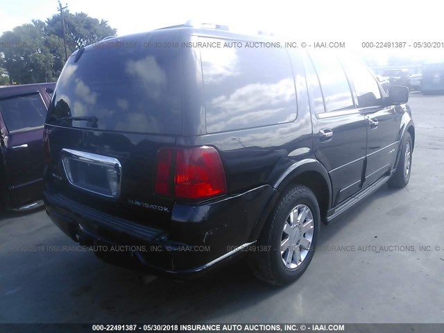 5LMFU27R03LJ51253 - 2003 LINCOLN NAVIGATOR BLACK photo 4