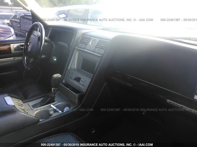 5LMFU27R03LJ51253 - 2003 LINCOLN NAVIGATOR BLACK photo 5