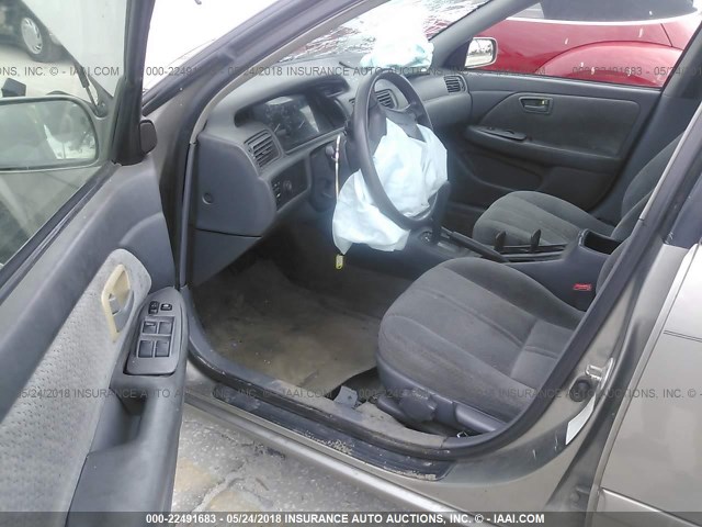 4T1BG22K21U032453 - 2001 TOYOTA CAMRY CE/LE/XLE 棕色 照片 5