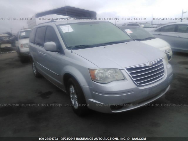 2A4RR5D14AR306875 - 2010 CHRYSLER TOWN & COUNTRY TOURING SILVER photo 1