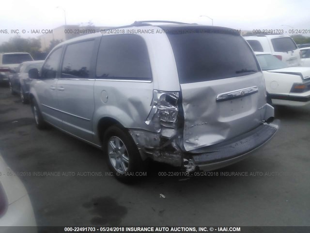 2A4RR5D14AR306875 - 2010 CHRYSLER TOWN & COUNTRY TOURING SILVER photo 3