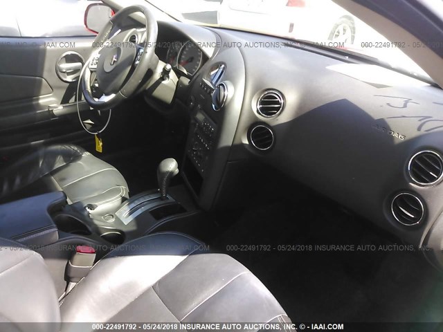 2G2WP552081155634 - 2008 PONTIAC GRAND PRIX RED photo 5