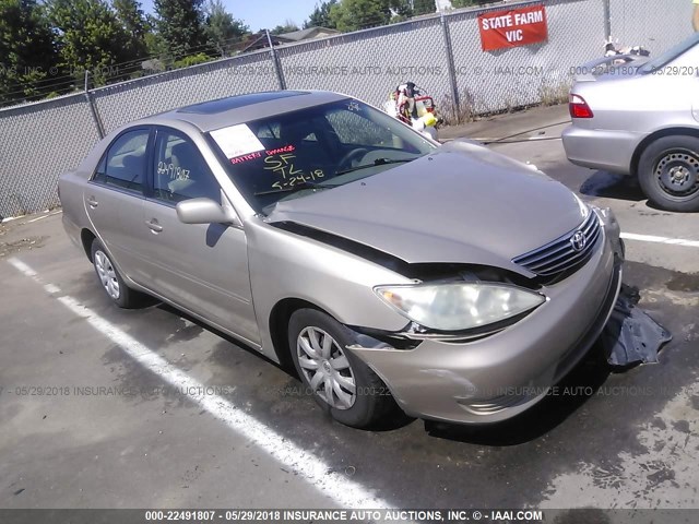 4T1BE32K35U413326 - 2005 TOYOTA CAMRY LE/XLE/SE 金色 照片 1
