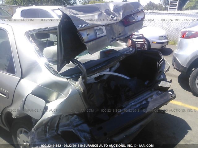 JT2BG22K5W0205460 - 1998 TOYOTA CAMRY CE/LE/XLE BEIGE photo 6