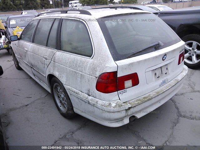 WBADS43441GD85251 - 2001 BMW 525 IT AUTOMATIC WHITE photo 3