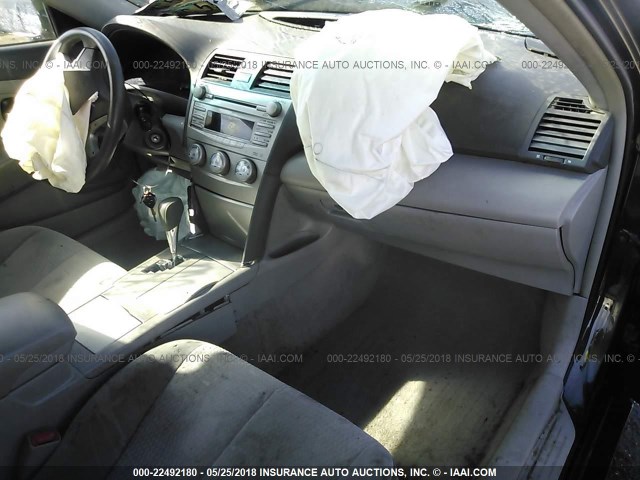 4T4BF3EK5AR018900 - 2010 TOYOTA CAMRY SE/LE/XLE მწვანე ფოტო 5