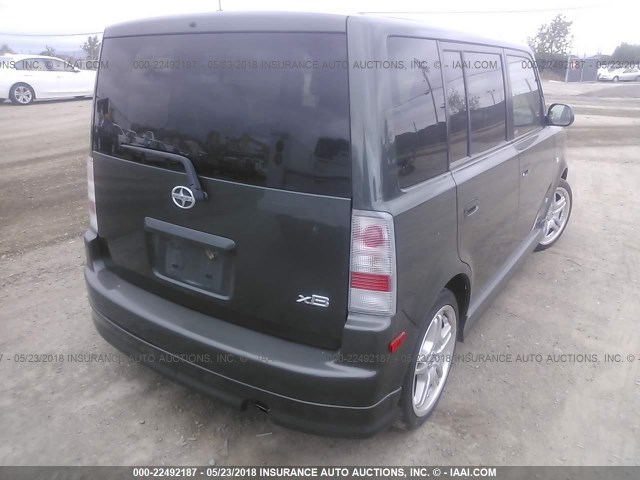 JTLKT324540148611 - 2004 TOYOTA SCION XB GRAY photo 4