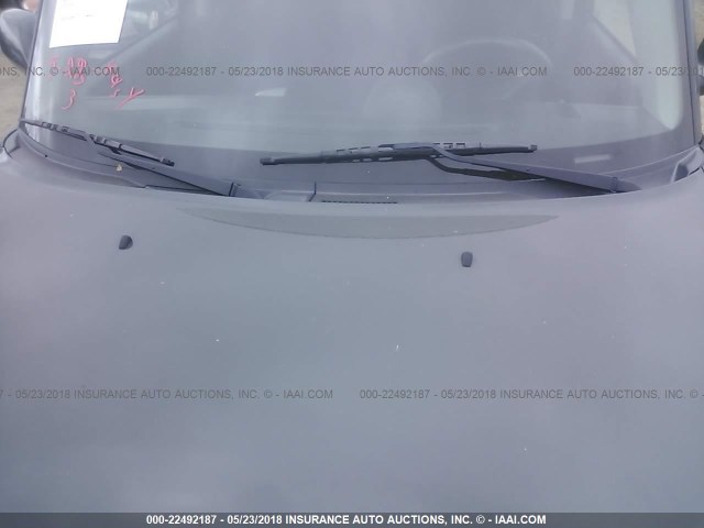 JTLKT324540148611 - 2004 TOYOTA SCION XB GRAY photo 6