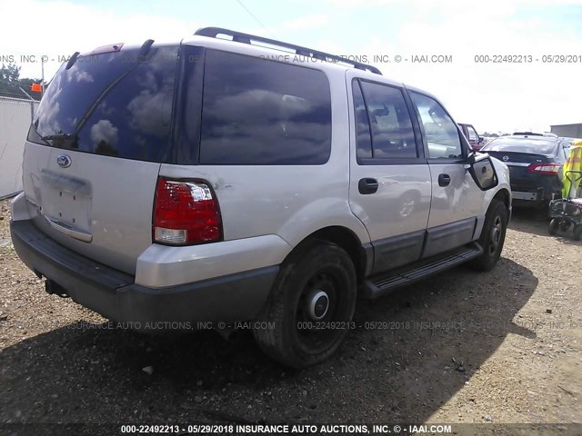 1FMPU15516LA78254 - 2006 FORD EXPEDITION XLT SILVER photo 4