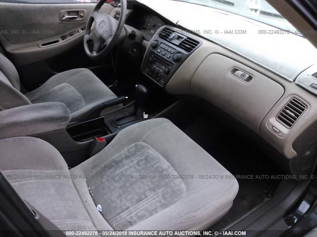 JHMCG6670YC036974 - 2000 HONDA ACCORD EX GREEN photo 5