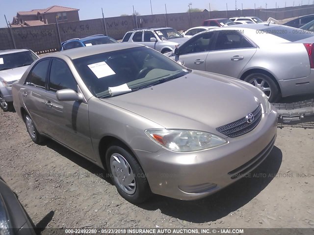 4T1BE32K82U617759 - 2002 TOYOTA CAMRY LE/XLE/SE 金色 照片 1