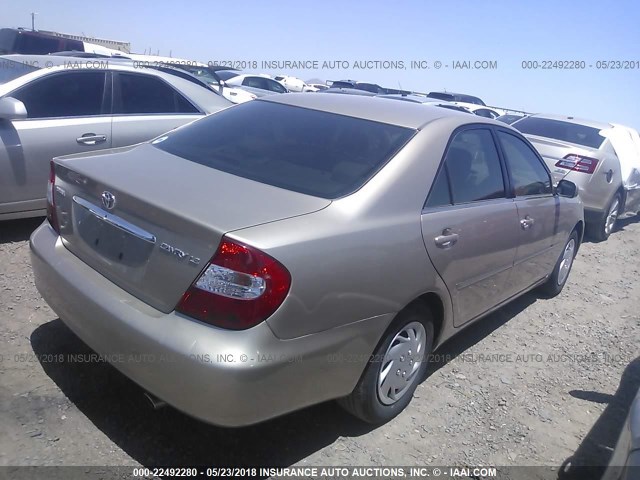 4T1BE32K82U617759 - 2002 TOYOTA CAMRY LE/XLE/SE 金色 照片 4