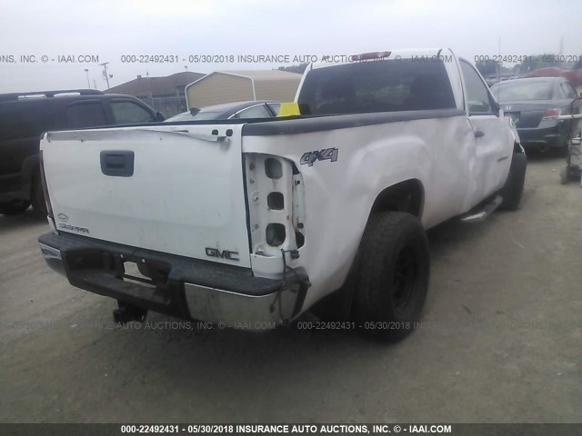 1GTEK14C18Z246802 - 2008 GMC SIERRA K1500 WHITE photo 4