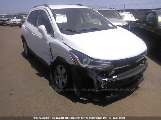 3GNCJLSB3HL227781 - 2017 CHEVROLET TRAX 1LT WHITE photo 1