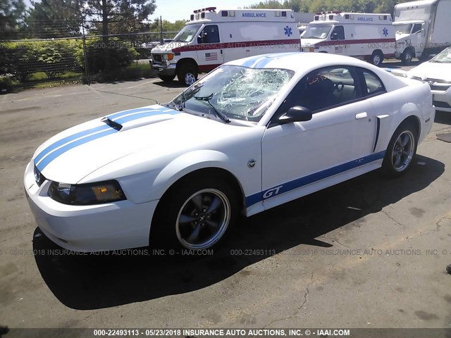 1FAFP42X34F175083 - 2004 FORD MUSTANG GT WHITE photo 2