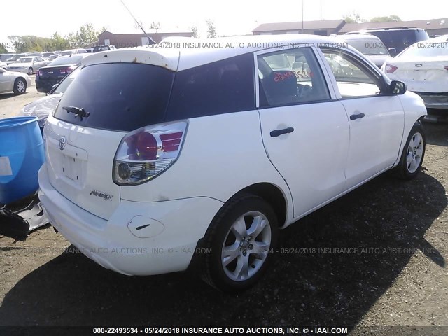 2T1KR32E08C706427 - 2008 TOYOTA COROLLA MATRIX XR WHITE photo 4